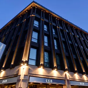 Cusani Hotell